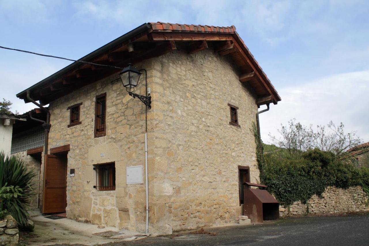 El Horno Albergue Manzanos Exterior photo